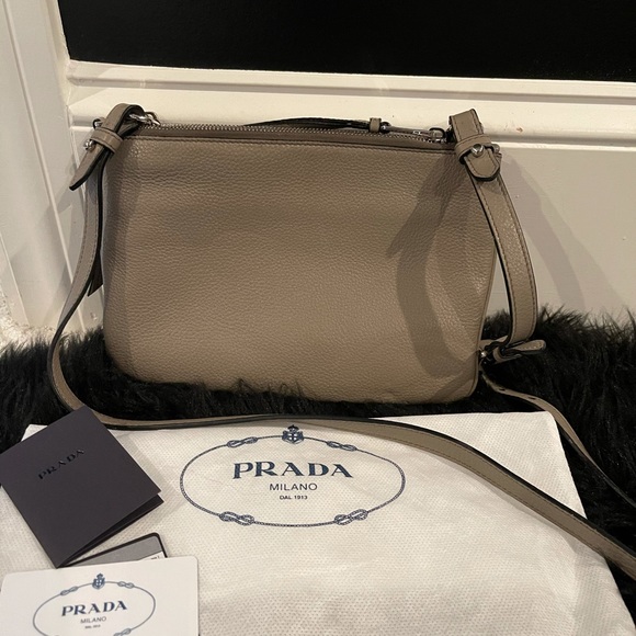 SOLD Authentic Leather Prada Crossbody  Grey (Argilla) Double Zip Phenix Bag - Picture 3 of 9